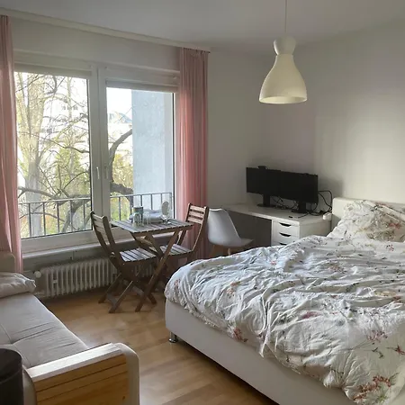 Feel פרנקפורט